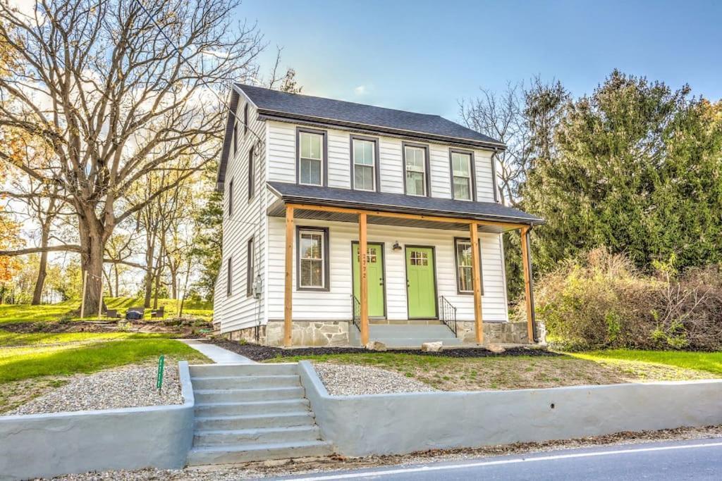 Beautiful Farmhouse Close To Lanc Hershey Etown Mount Joy Exteriér fotografie
