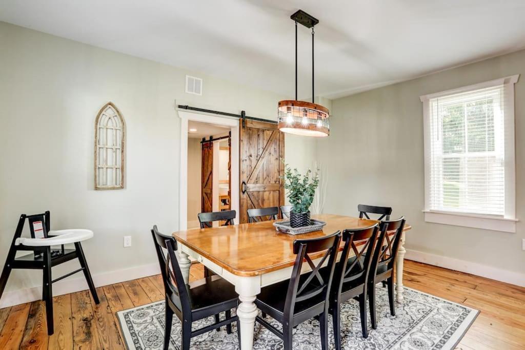 Beautiful Farmhouse Close To Lanc Hershey Etown Mount Joy Exteriér fotografie